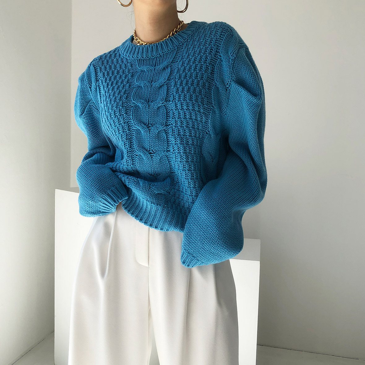 Loose-fitting Cable-knit Long-sleeve Sweater For Women